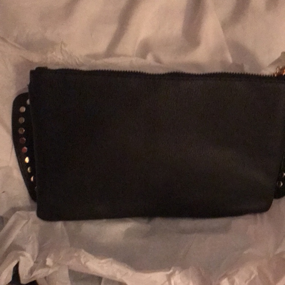 Pink & Black Bow Studded Clutches 🎀💕💕💕 - Picture 6 of 8